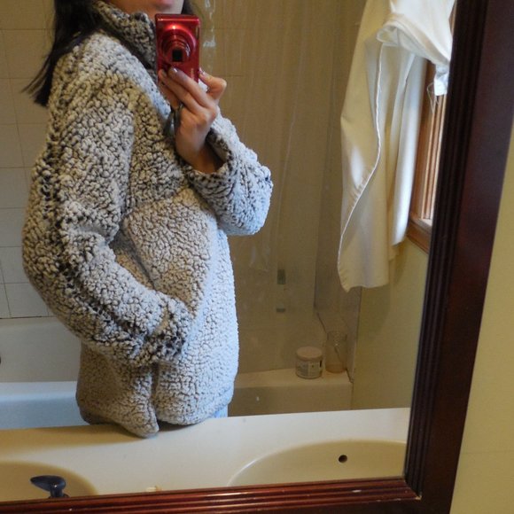 Grey Fleece Pullover - Picture 7 of 7